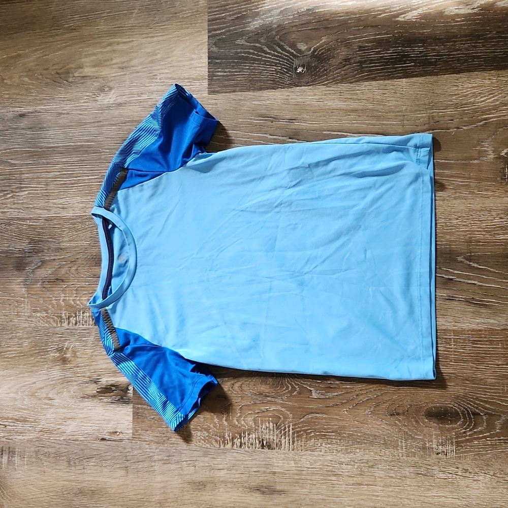 Champion short sleeve tee